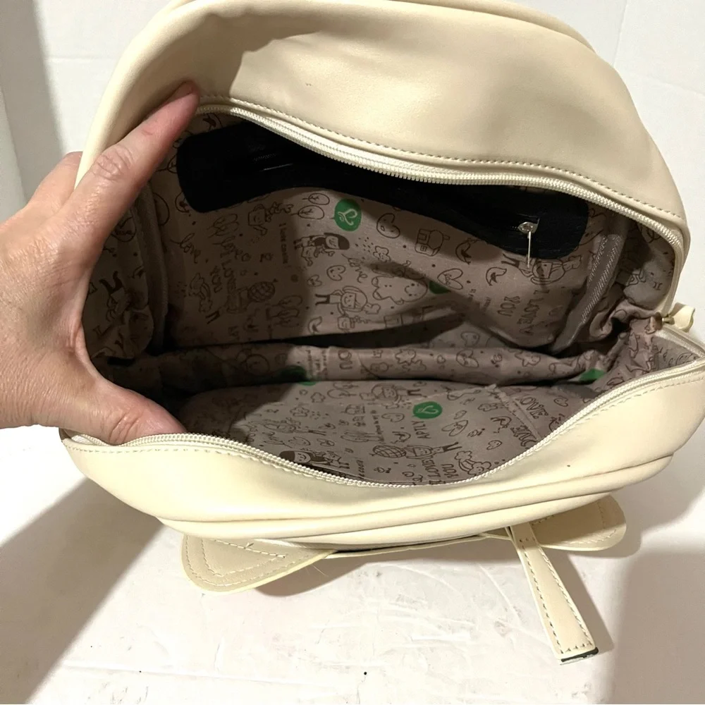 Super cute cat Peek-a-Boo small Backpack